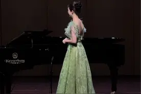 第二次听现场版的《春天的芭蕾》，与常思思老师蹩脚合唱#民族声乐 #音乐生 #女高音 #春天的芭蕾视频封面