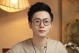 英国女王到底有多有钱? #英国女王 #珠宝 #松石视频封面