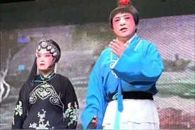 曲剧卷席筒续集 心地善良的小仓娃劝亲娘，这一段太感人了#戏曲 #曲剧 #卷席筒 #青年戏曲传播者 #谁说戏曲不抖音视频封面