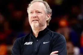 【太阳炒掉主教练布登霍尔泽】 同时开启杜兰特的交易，真是一点都等不了了！#dou来NBA #抖音球评人 #太阳解雇主帅 #太阳交易杜兰特 #火箭总冠军视频封面