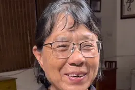 “张老师，累了您就歇歇。”