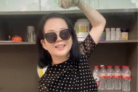 副高职称的你会选择延迟吗？ #穿出自信穿出美丽 #谁穿谁好看 #不惧时光优雅到老视频封面