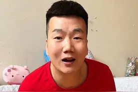 给老人给父母.发个养育之恩红包。  大家说对不对 #春节习俗 #过年上点儿小节目 #在抖音过好年 #年味在大家的镜头里 祝大家新年快乐蛇年大吉