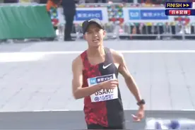 让我们回顾20年大迫杰中途岔气如何应对并一举打破日本马拉松记录视频封面