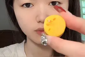 又是蜡瓶糖吃吃吃. #抖音美食推荐官 #蜡瓶糖 #美食测评 #美食分享 #美食博主上线啦