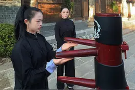 一招一式间飒气十足，刚柔并济流水！#武术 #非遗贺新春  #感受中华武术的魅力 #国风 #莆田黄岩武术