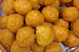 炸肉丸子 做法简单的炸丸子，外皮酥脆，新手小白都学得会#炸丸子#肉丸子的简单做法 #美食教程 #学会快去试试吧🔥视频封面
