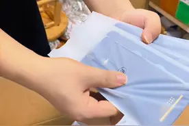 摩托罗拉z2手机 #摩托罗拉z2 #手机 #摩托罗拉 #新手机 #折叠屏手机视频封面