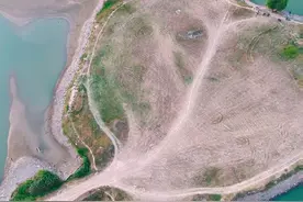 随着淮河一号洪水过镜淮南，淮河一号露营基地的淮南大锅铲，也彻底消失在我们的视线里，前后一个月内不同时间，不同淮河水量的淮南大锅铲进行比较，最终淮南大锅铲还是消失了！#涨水了 #防汛 #我为家乡代言 #淮南 #淮河视频封面