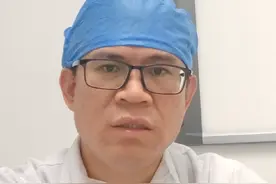 ECMO（体外膜肺氧合），它通过血液循环系统，将患者血液引流到机器上，通过过滤，氧化等技术达到人体所需氧气和营养物质水平，是重要的生命支持技术。#医路前行 #做有意义的事 #帮助患者摆脱困扰 #不畏将来 #医学科普仅供参考如有不适请线下就医