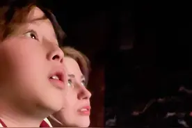 当老外第一次看中国动画片哪吒2，后悔看晚了😂#混血萌娃 #外国人评电影哪吒2 #抖音创作季 #哪吒2的风吹到了美国 #哪吒2视频封面