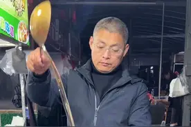 100元海鲜自助炒饭 #蛋炒饭的神仙做法 #寻味路边摊的人间烟火 #蛋炒饭 #街边小吃