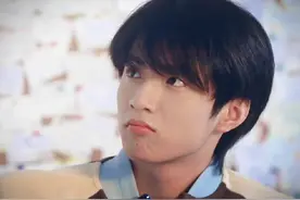 亲爱的耀文，大步向前走吧，满月永远在你身后！#刘耀文