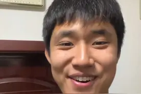 两年多啦 他还是保持着只要我不在身边就给我拍视频实时分享的习惯～#侯多余 #情侣日常 #姐弟恋