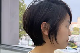 分享一款自然卷沙发剪短 内容比较多，大家可以耐心看完 #美发技术分享 #让技术更有价值 #精致短发 #小朱发型定制