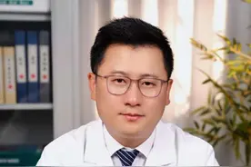 胃里长了息肉用切掉吗？#胃息肉 #息肉 #胃病 #胃肠健康 #抖出健康知识宝藏视频封面