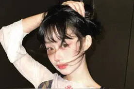 5个拍照口诀0成本变网图美女！拍照修图调色都被我驯服了！#拍照技巧#拍照姿势#夜景街拍#醒图#醒图相机