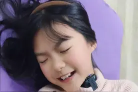 这帮小崽子皮是真痒了，这么挠我！ #挠脚心 #铁扇小满  #舞蹈老师的日常 #挠痒痒 #粉丝挑战视频封面