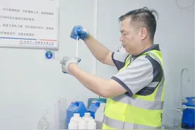 新时代·铁路榜样 陈永胜：心系工程质量 成就“技能人生”视频封面