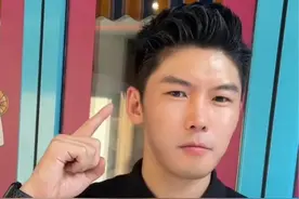 没听清楚、再说一遍，不要说成Pardon❗️ 同学们学会如何表达“没听清楚、再说一遍”了吗？👨‍🏫👨‍🏫#学英语 #英语口语 #零基础英语 #实用英语 #英语老师