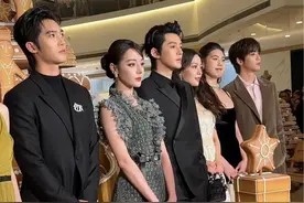 #迪丽热巴 #邓为 #于适 #周也 等众星同框亮相！好养眼啊！！视频封面