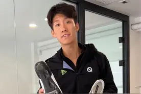 什么是锁鞋？新手小白骑车要穿锁鞋吗？看完这条视频你就明白了#公路车 #骑行 #锁鞋视频封面