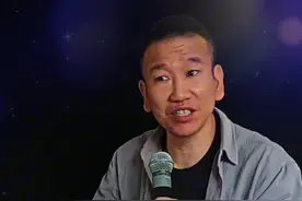 再颠簸的人生也要闪亮的过，要一而再再而三救自己于水火#就怕歌词入了心