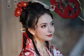 给外国人体验国风第99天，中式审美永不过时#国风 #给外国人体验汉服