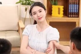 暑期可以陪孩子玩的亲子小游戏 掌握男女生差异，儿子又开始崇拜我了#金牌育言家 #暑假嗨玩计划 #新手爸妈必看 #亲子互动 #辣妈萌娃