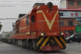 【平舞铁路】DF16货运动车组通过柏楼道口视频封面