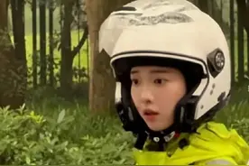 火爆全网！杭州奶凶交警李语蔚再冲热搜 个人私生活照片曝光 绝美视频封面