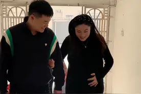 今天回上海，顺路来看看我怀孕的姐姐，亲情无价，所以我姐也特别疼我，老早准备热气腾腾的饭菜，让我感受到家的温暖～#记录我们生活中的点点滴滴视频封面