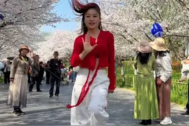 “让我爱你每天都多一点，我要把你捧在我手心”～#手心有你 #一学就会系列 #随拍 #内容启发搜索视频封面