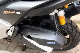 本田ADV160踏板摩托，质量稳定，无钥匙启动，省油耐用，还有ABS视频封面