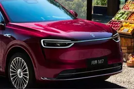 全新问界M7老林预测月销高达3万？！ 全新问界M7官宣！9月发，下一个爆款预定#余承东曝全新问界M7实车外观 #全新问界M7九月上市#鸿蒙智行 #问界新m7