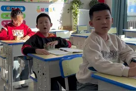 当后排同学上课踢你凳子怎么办？青铜→王者的做法#校园生活 #育儿经验分享 #家长必读 #开学 #学生党