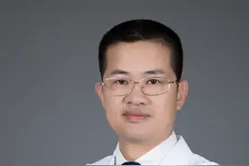 高热不退物理降温#发烧 #宝宝生病快点好起来 #退热#宝宝发烧物理降温方法#客家话视频封面