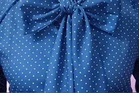 #蝴蝶结系法 #白衬衫的五种不同风格搭配 #夏日音乐节辣妹穿搭 #衬衫飘带系法#衬衫搭配技巧