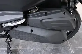 三阳24款踏板巡弋300，外观更犀利，强劲省油，售4.28万 #摩托车视频封面