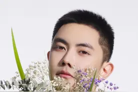 挑战用100块拍出时尚大片 #广汽本田P7#电动时代的驾趣控场王来了#新驾趣纯电SUV