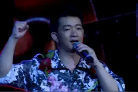 小曾《战友还记得吗》 演唱会独唱版本#唱吧 #军人 #退役军人#军歌嘹亮#战友视频封面