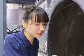 轮胎听到嘎吱嘎吱的金属摩擦声 要尽快去检查刹车#刹车异响 #刹车片 #刹车盘视频封面