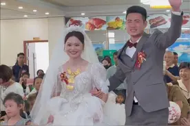 #婚礼现场 指定演唱歌曲#我是真的爱着你 #谢九哥原创歌曲视频封面