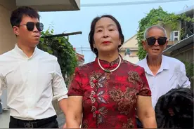 大家呼声超高的婆婆版“媳妇去打工”来啦！从农村老太到财阀夫人，婆婆都能轻松驾驭，越往后越精彩。演后直言：还没过瘾！