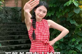 对着表情包拍照对我来说易如反掌！ #拍照姿势 #拍照姿势不重样 #拍照pose #外国女人表情包 #万能拍照姿势视频封面