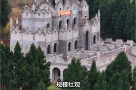 无人机竟然在四川大山深处，发现一座神秘废弃城堡，为什么会荒废于此，这里到底发生了什么？#旅行推荐官#周边游 #周航拍四川视频封面