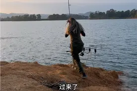 小鱼罢了，轻轻松松拿捏#钓鱼 #2024dou来钓鱼 #12月的鱼应该怎么钓 #在冬日阳光下钓个鱼吧视频封面