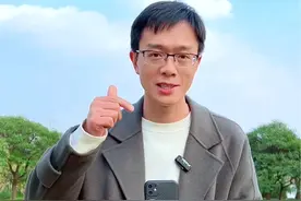 不要再用你手机的前置摄像头自拍啦！后置摄像头画质才更清晰！#手机摄影 #自拍 #自拍技巧 #自拍镜视频封面