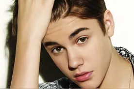 贾斯汀比伯怎么了？ 喜欢Justin Bieber 的穿搭风格吗？ #创作灵感 #贾斯汀比伯 #明星穿搭  #明星故事 #明星