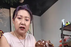 感觉丈母娘把我500块钱的黑猪肘子炖坏了😂周老五不来吃！安东升说不好吃！#记录真实生活 #主打的就是一个真实 #日常vlog #我的乡村生活 #丈母娘视频封面